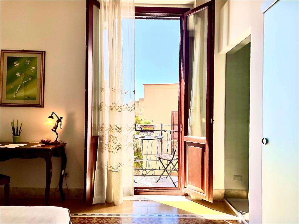 שאקה Domus Aleria Deluxe Rooms מראה חיצוני תמונה