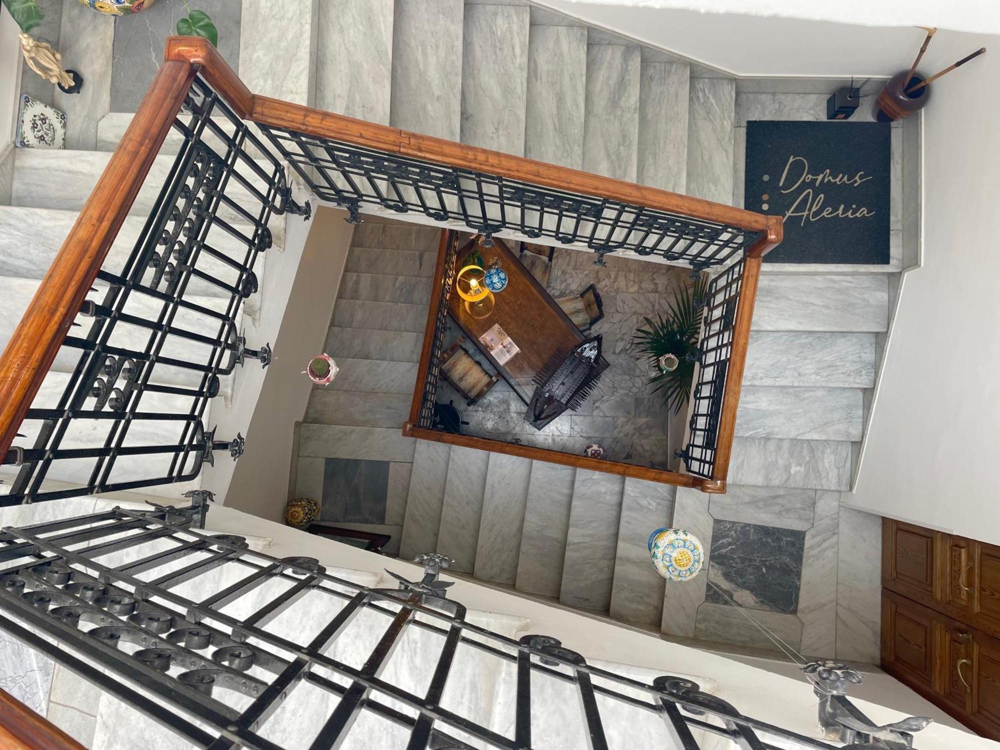 שאקה Domus Aleria Deluxe Rooms מראה חיצוני תמונה